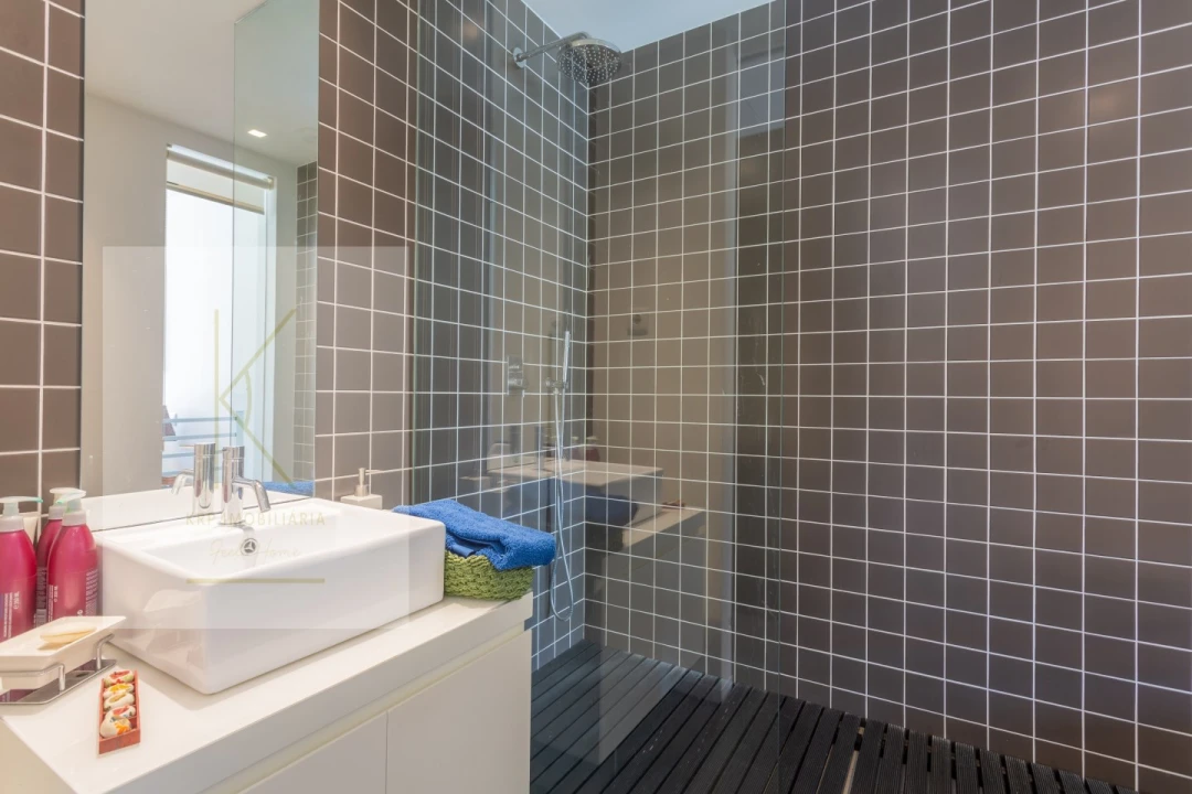 Moradia T3 para Venda em Santa Maria Maior e Monserrate e Meadela Foto 44