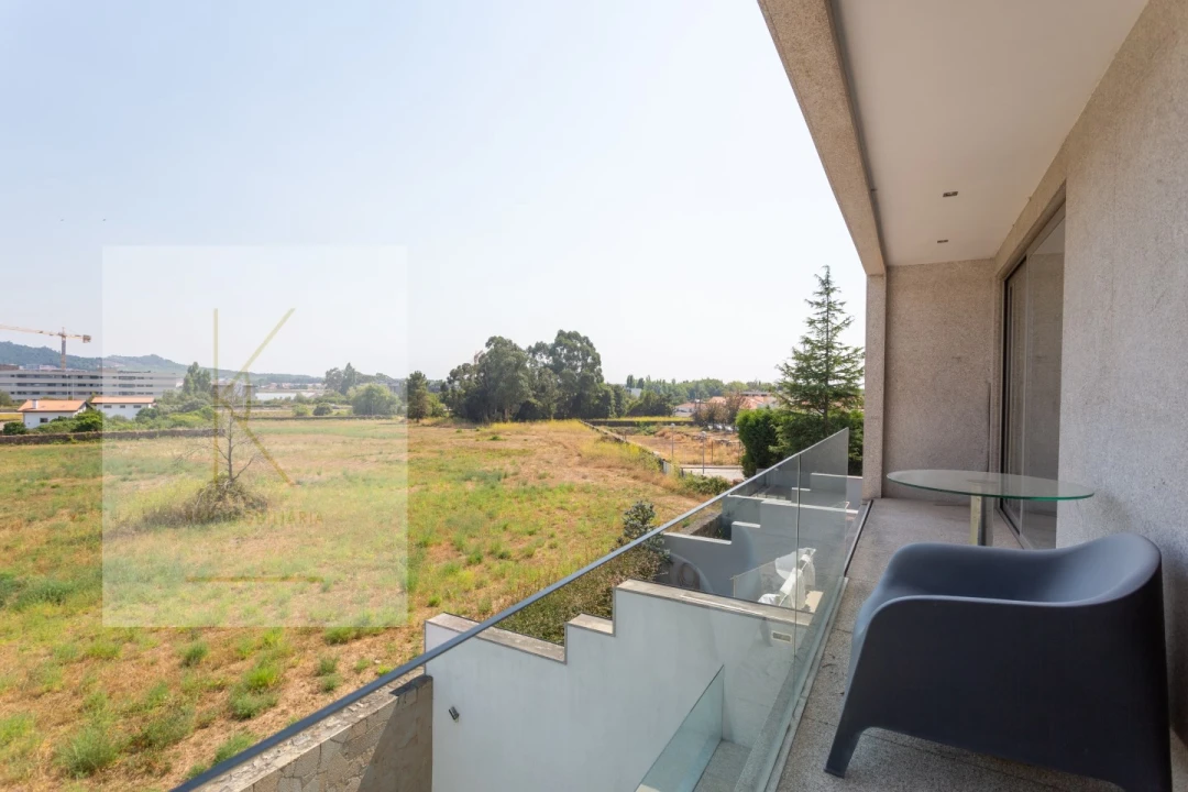 Moradia T3 para Venda em Santa Maria Maior e Monserrate e Meadela Foto 53