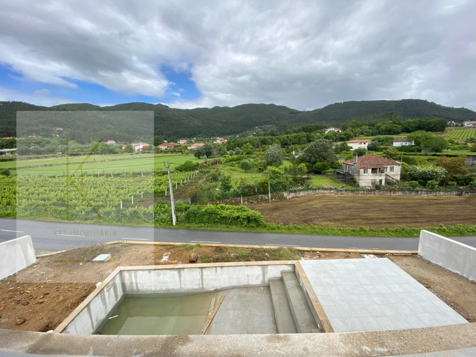 Moradia T4 para Venda em Cabração e Moreira do Lima Foto 3