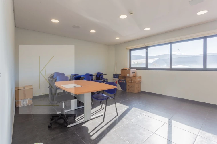 Negócio para Cedência de Quotas em Gemieira Foto 5