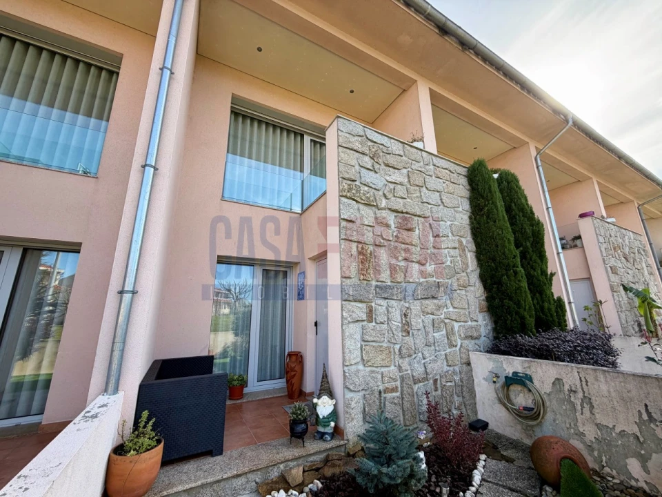 Moradia T3 para Venda em Avidos e Lagoa Foto 1