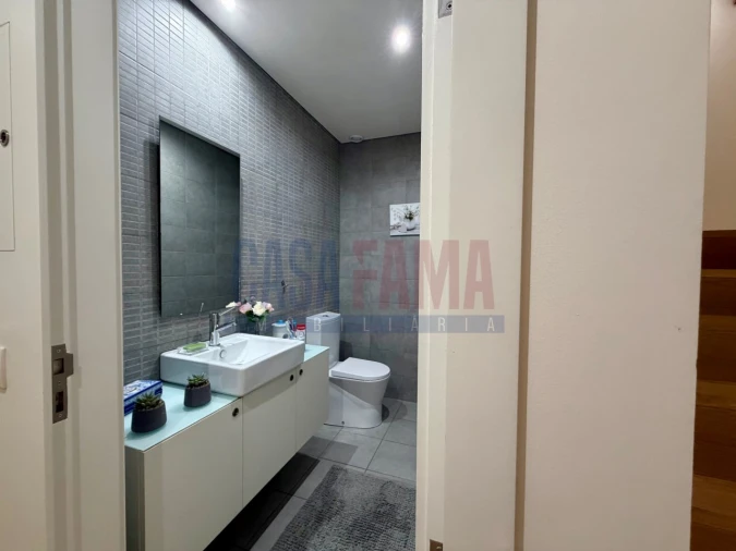 Moradia T3 para Venda em Avidos e Lagoa Foto 18