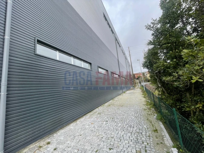 Armazém para Venda em Santo Tirso, Couto (Santa Cristina e São Miguel) e Burgães Foto 4