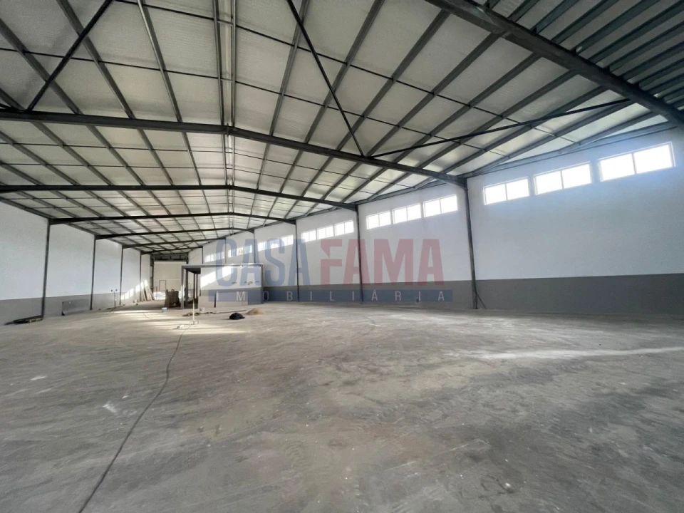 Armazém para Venda em Santo Tirso, Couto (Santa Cristina e São Miguel) e Burgães Foto 13