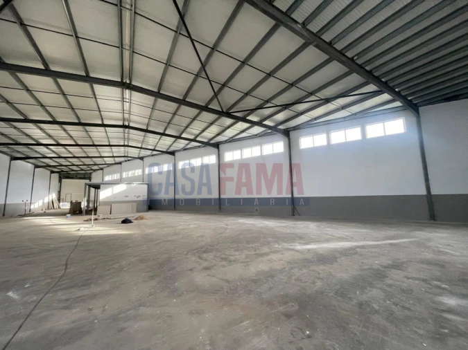 Armazém para Venda em Santo Tirso, Couto (Santa Cristina e São Miguel) e Burgães Foto 12