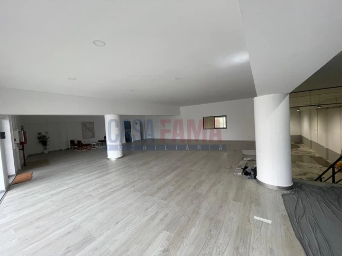 Armazém para Venda em Santo Tirso, Couto (Santa Cristina e São Miguel) e Burgães Foto 6