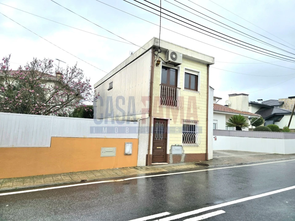 Moradia T2 para Venda em Agrela Foto 1