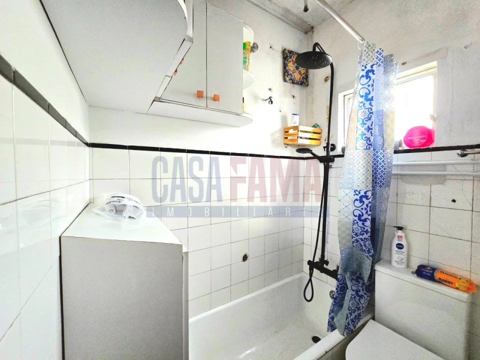 Moradia T2 para Venda em Agrela Foto 9