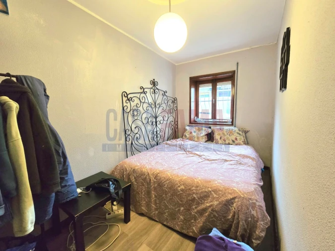 Moradia T2 para Venda em Agrela Foto 12