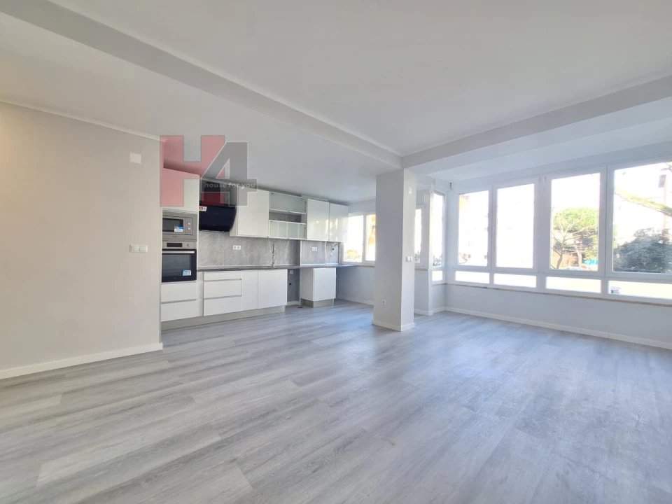 Apartamento T2 para Venda em Oeiras e São Julião da Barra, Paço de Arcos e Caxias Foto 1