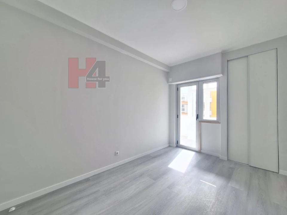 Apartamento T2 para Venda em Oeiras e São Julião da Barra, Paço de Arcos e Caxias Foto 16