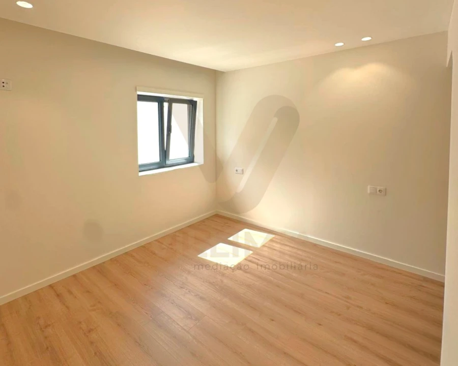 Moradia T3 para Venda em Fontão Foto 8