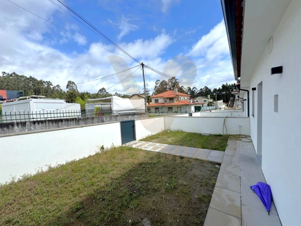 Moradia T3 para Venda em Fontão Foto 18