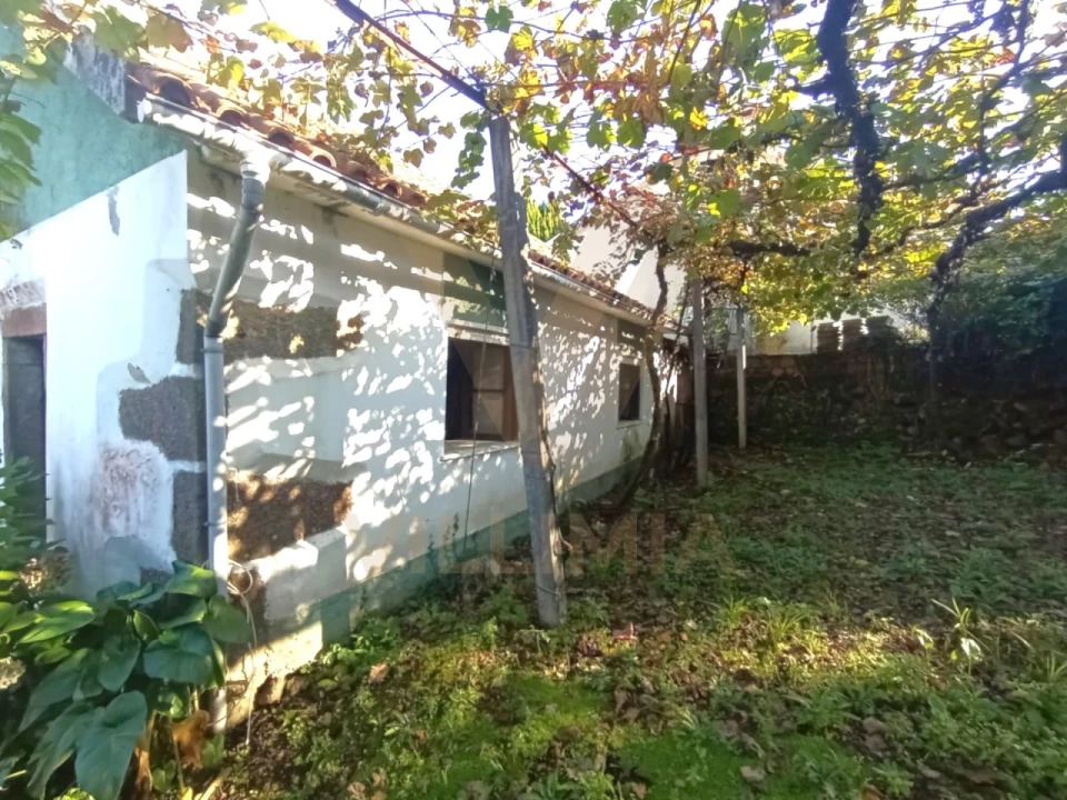 Moradia T3 para Venda em Rebordões (Souto) Foto 12