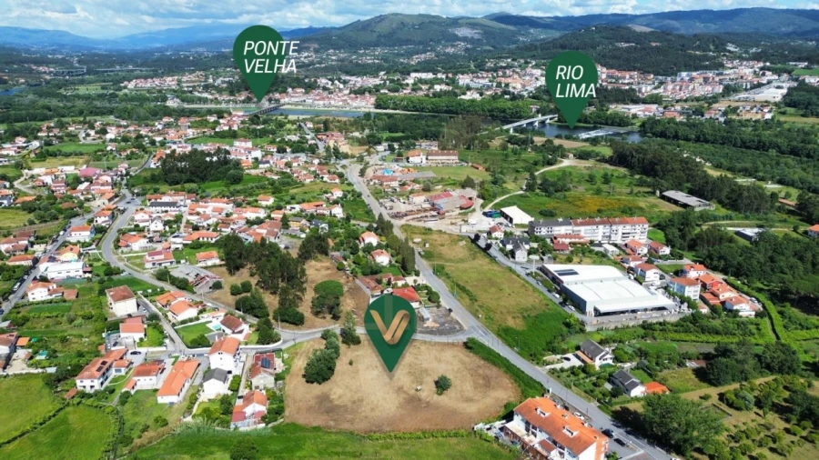Terreno para Venda em Arcozelo Foto 3
