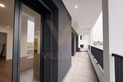 Apartamento T1 para Venda em Arcozelo