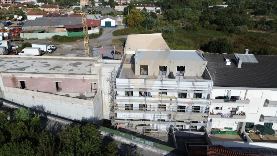 Apartamento T1 para Venda em Arcozelo Foto 5