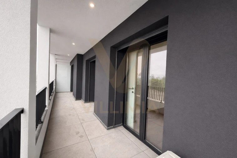 Apartamento T1 para Venda em Arcozelo Foto 9