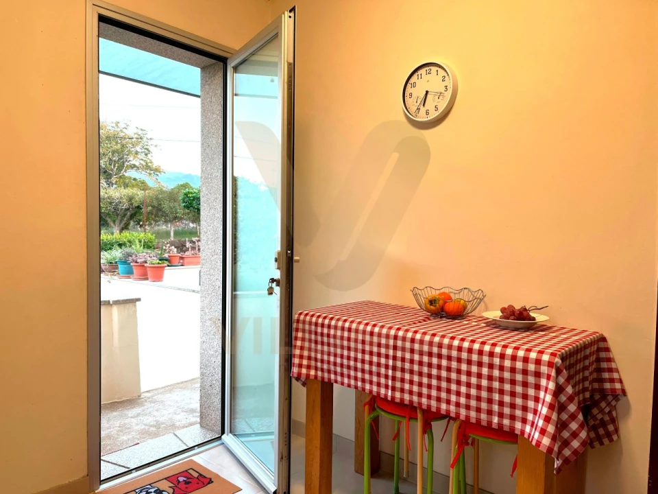 Moradia T3 para Venda em Ribeira Foto 14