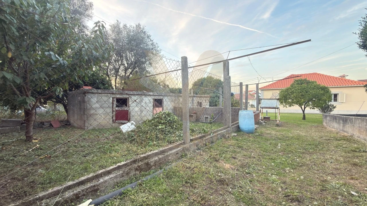 Moradia T3 para Venda em Ribeira Foto 28