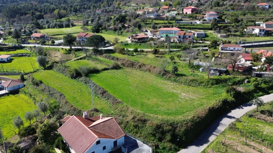 Terreno para Venda em Rebordões (Santa Maria) Foto 3