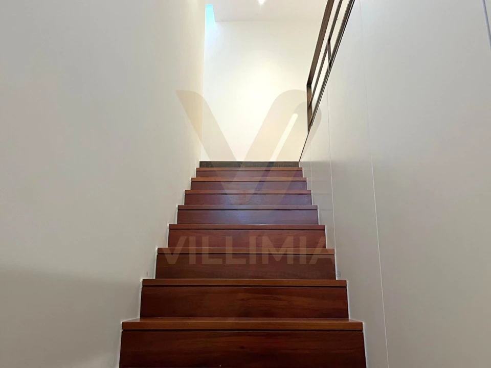 Moradia T4 para Venda em Fornelos e Queijada Foto 47