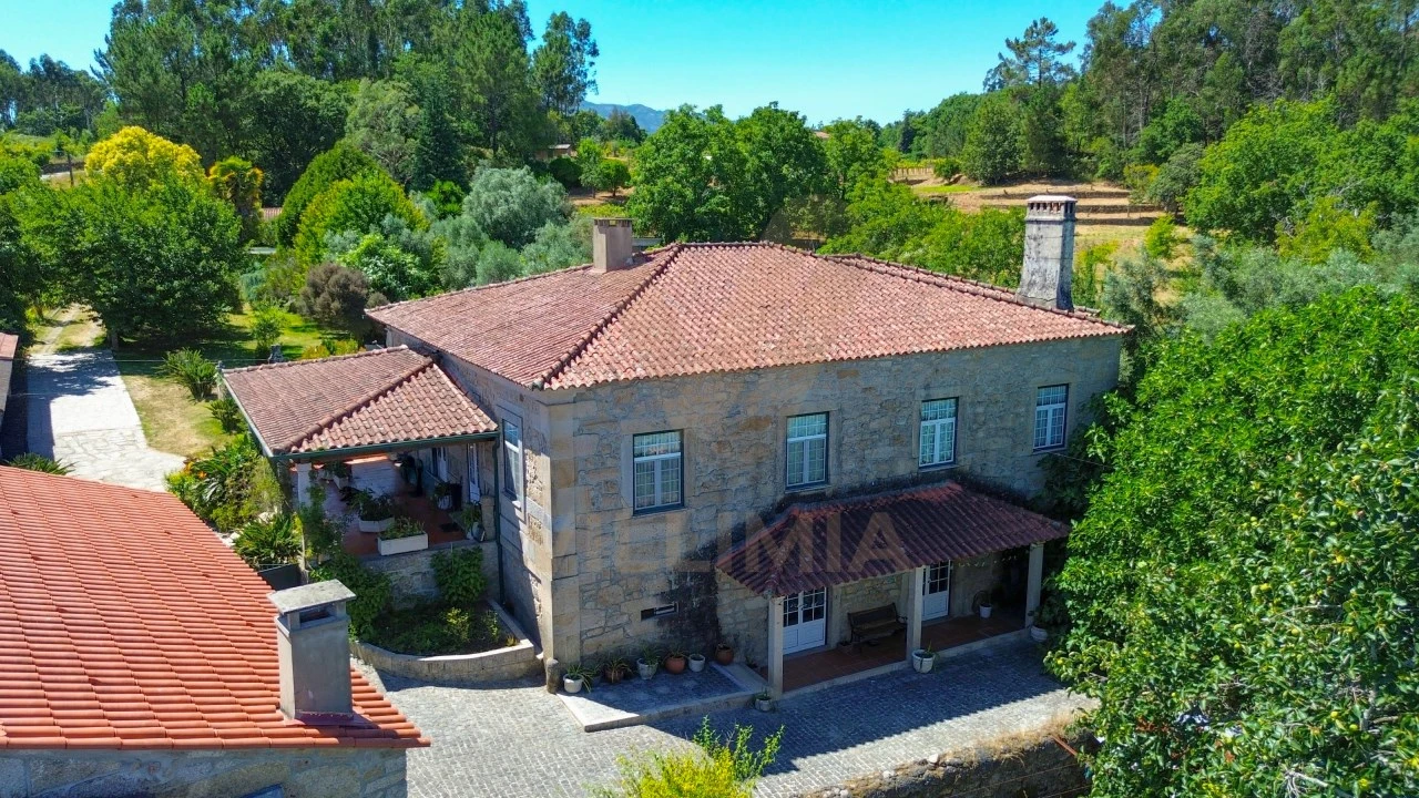 Quinta T5 para Venda em Santa Comba Foto 3