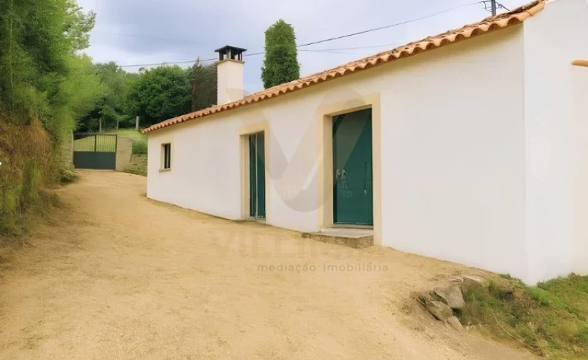 Moradia T2 para Venda em Lanheses