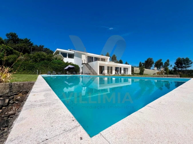 Moradia T5 para Venda em Fontão