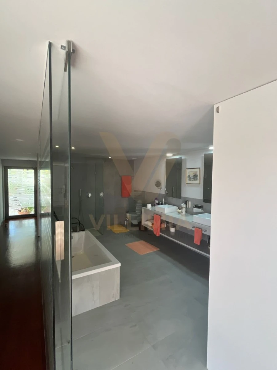 Moradia T5 para Venda em Fontão Foto 16