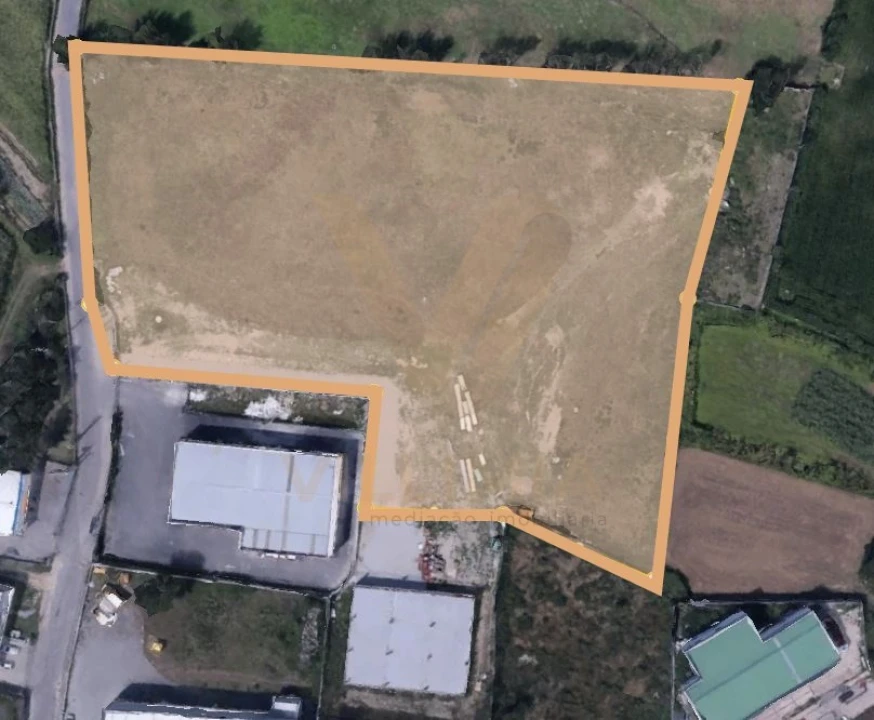 Armazém para Arrendamento em Vila de Prado Foto 9