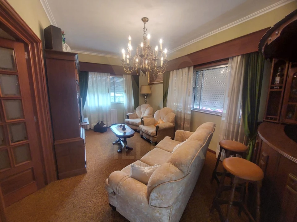 Moradia T4 para Venda em Calheiros Foto 8