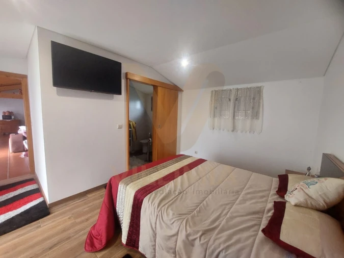 Moradia T4 para Venda em Calheiros Foto 20