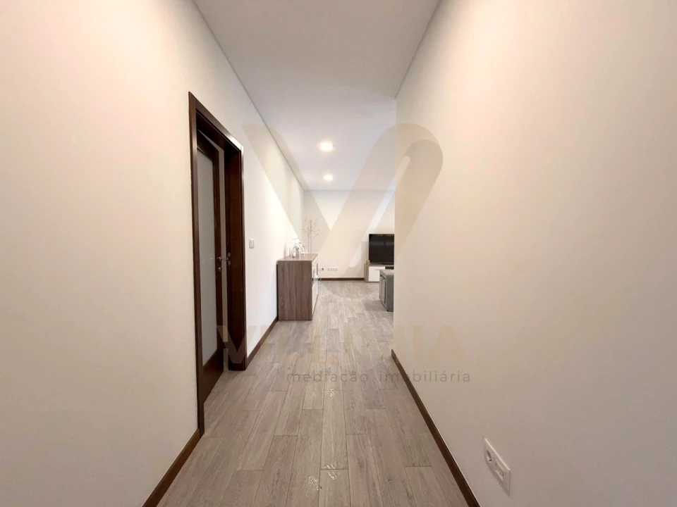 Moradia T3 para Venda em Fornelos e Queijada Foto 4