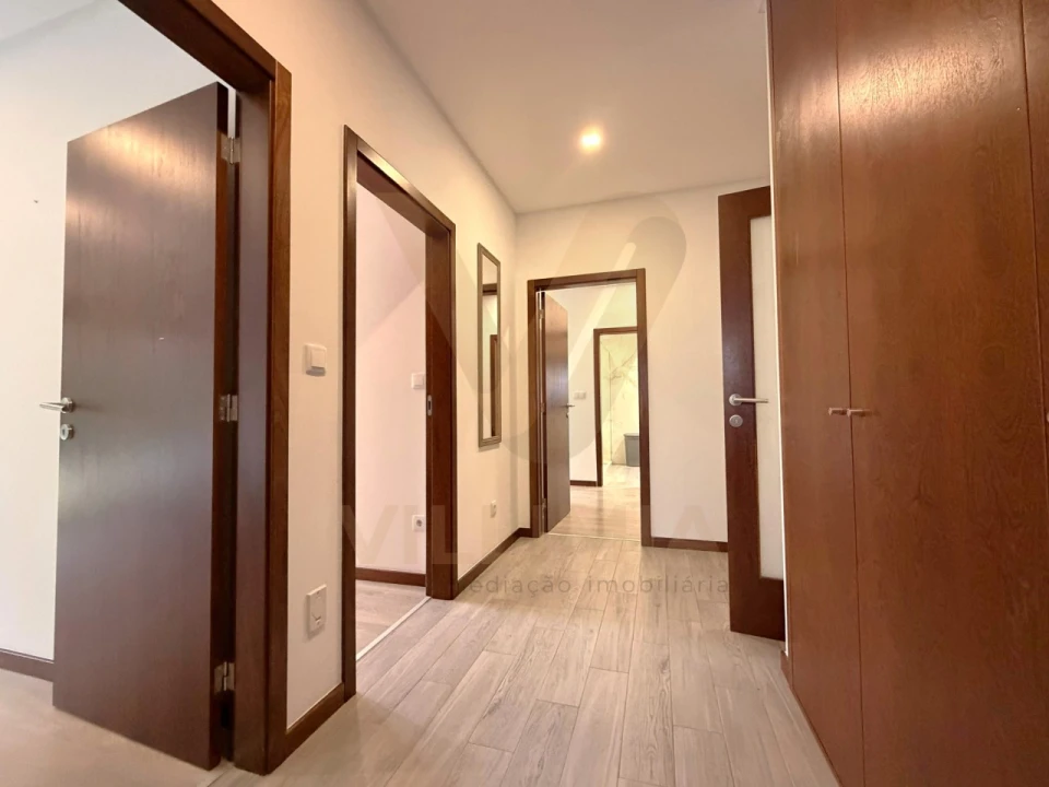 Moradia T3 para Venda em Fornelos e Queijada Foto 15