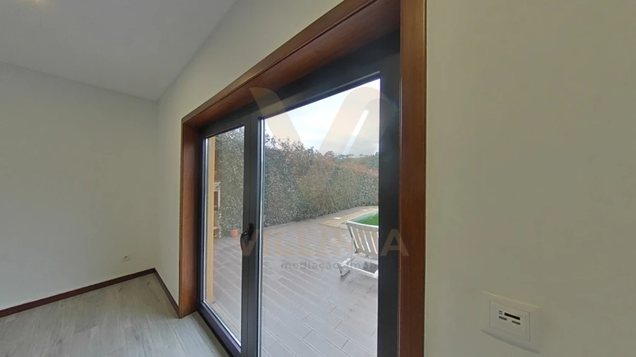 Moradia T3 para Venda em Fornelos e Queijada Foto 35