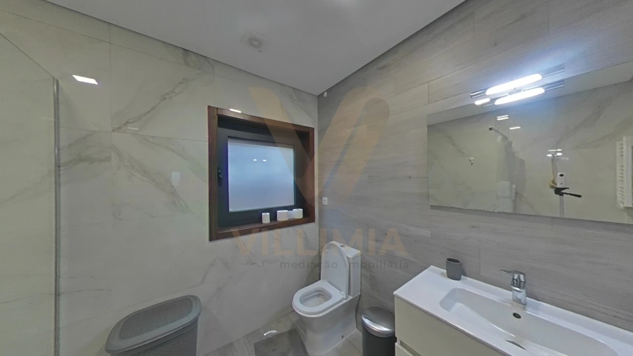 Moradia T3 para Venda em Fornelos e Queijada Foto 56