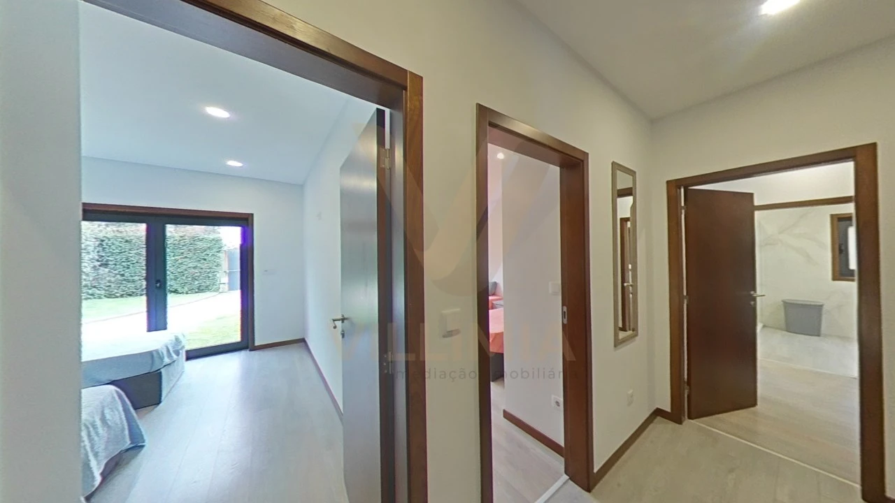 Moradia T3 para Venda em Fornelos e Queijada Foto 44