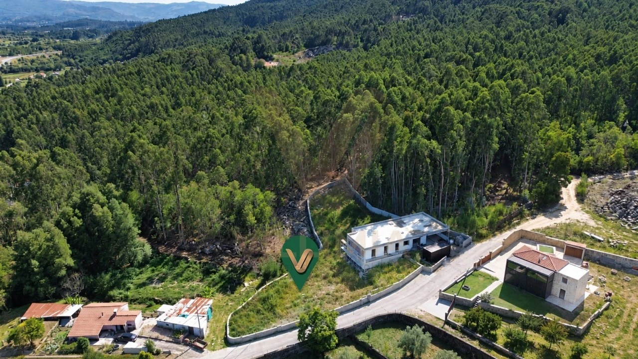 Moradia T3 para Venda em Estorãos Foto 9
