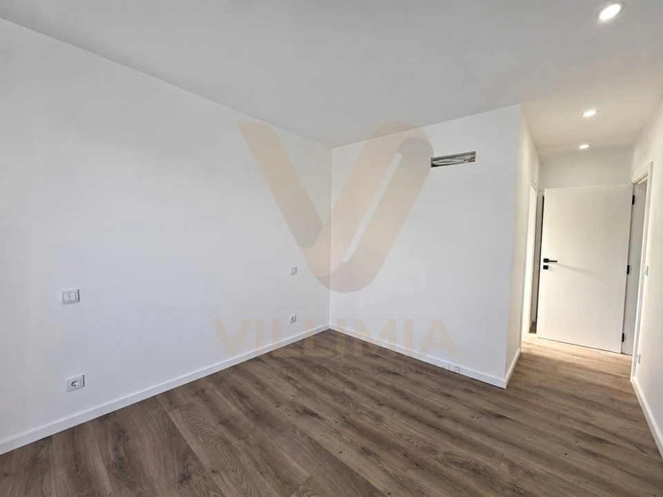 Moradia T4 para Venda em Távora (Santa Maria e São Vicente) Foto 21