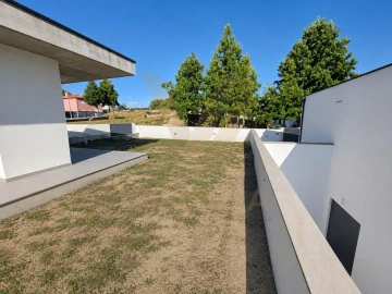 Moradia T4 para Venda em Távora (Santa Maria e São Vicente)