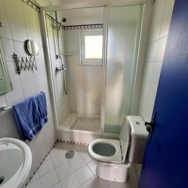 Moradia T3 para Venda em Bertiandos Foto 10