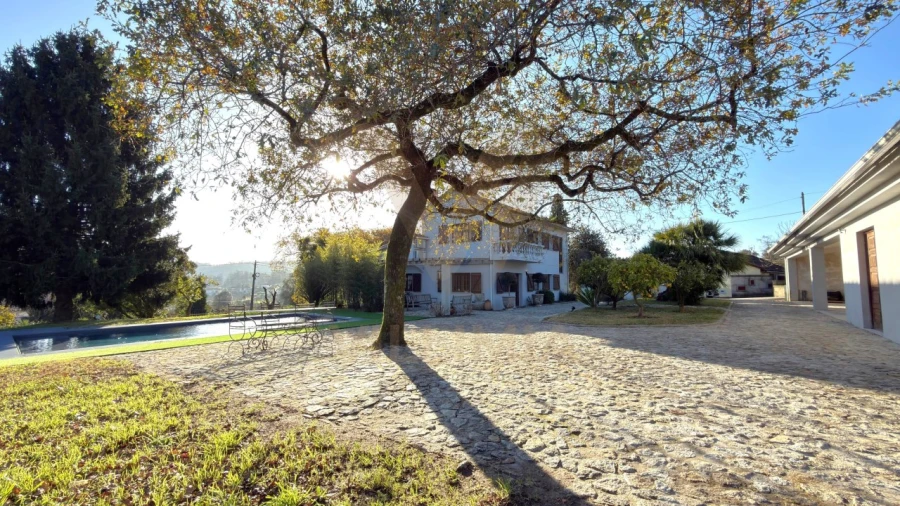 Moradia T3 para Venda em Navió e Vitorino dos Piães Foto 7