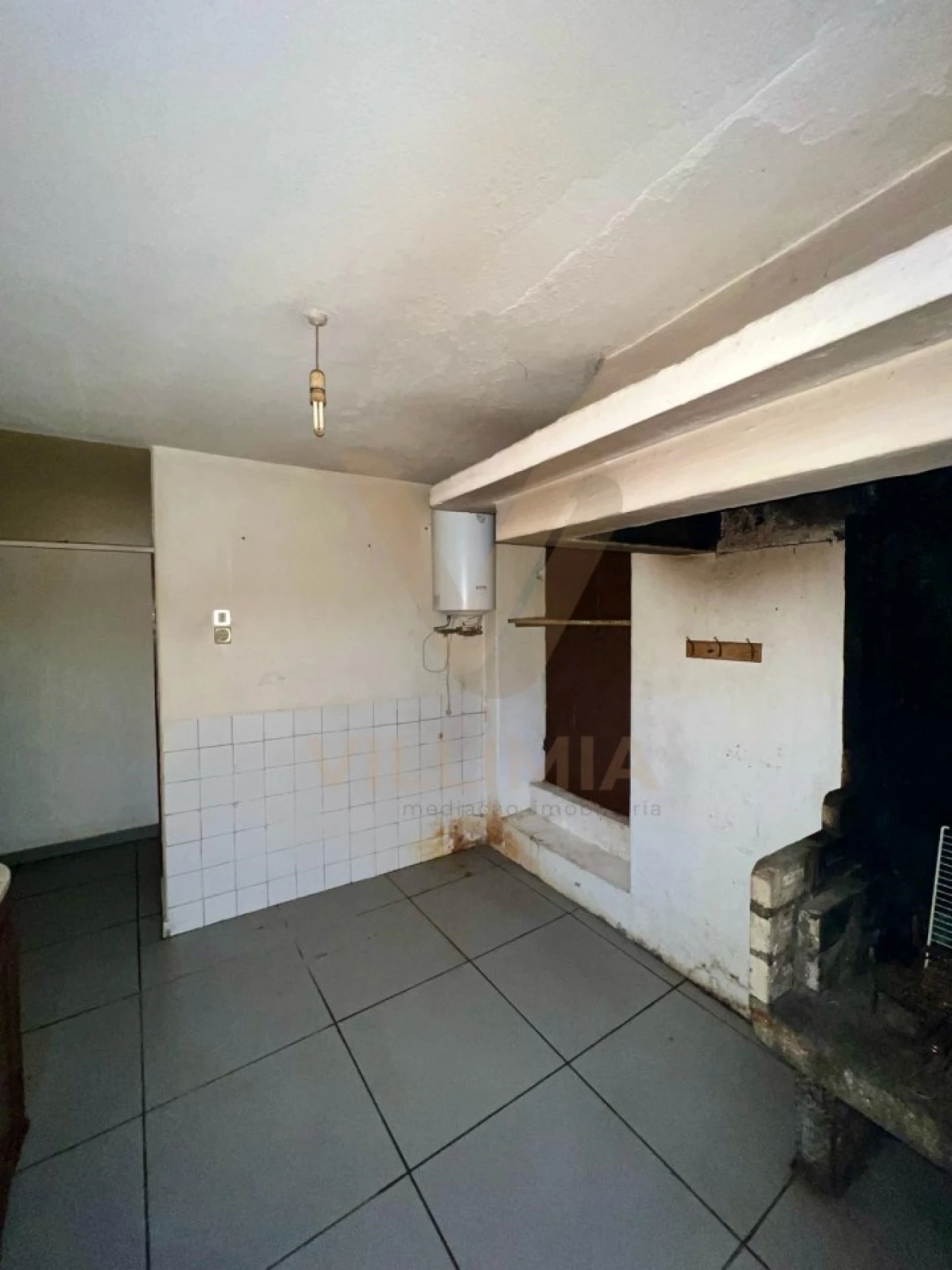 Moradia T2 para Venda em Cabração e Moreira do Lima Foto 6