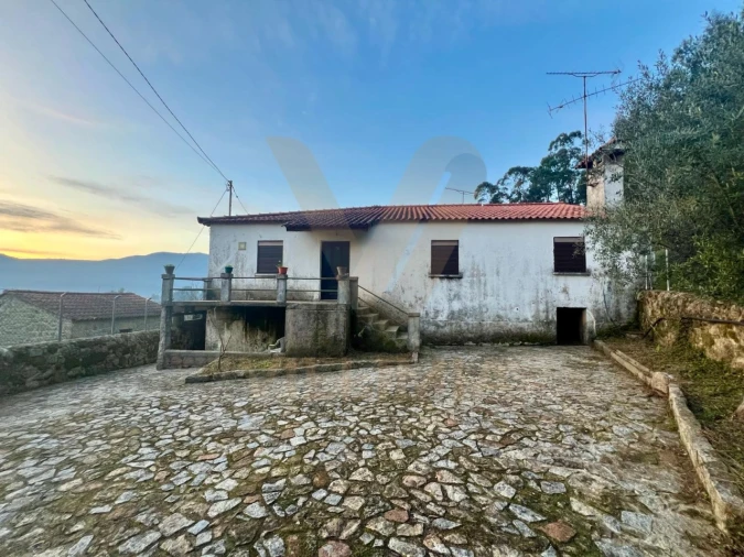 Moradia T2 para Venda em Cabração e Moreira do Lima Foto 3