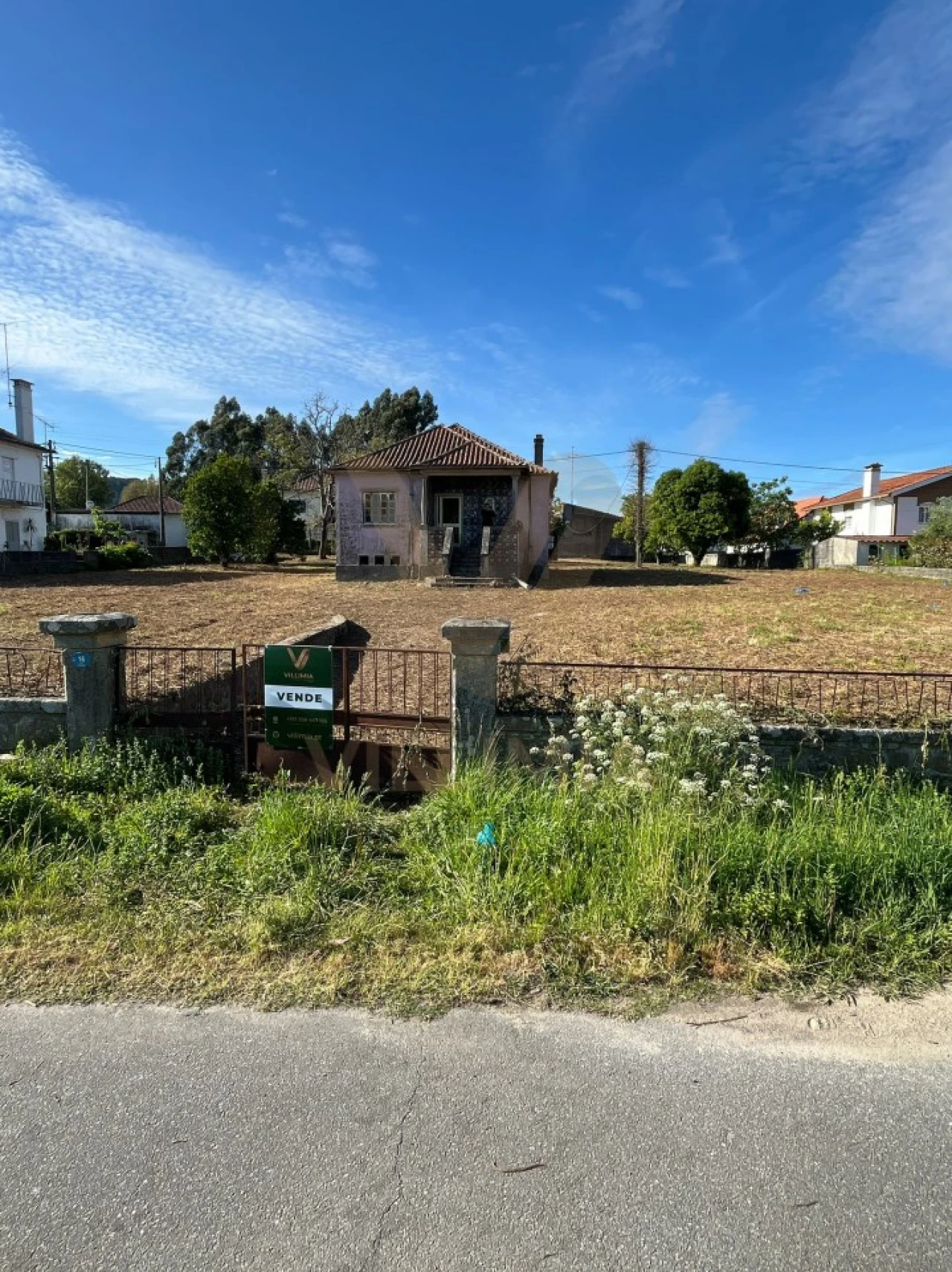 Terreno para Venda em Arcozelo Foto 3