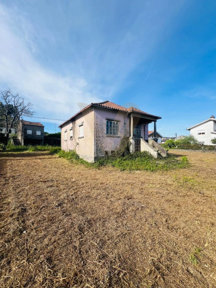 Terreno para Venda em Arcozelo Foto 5