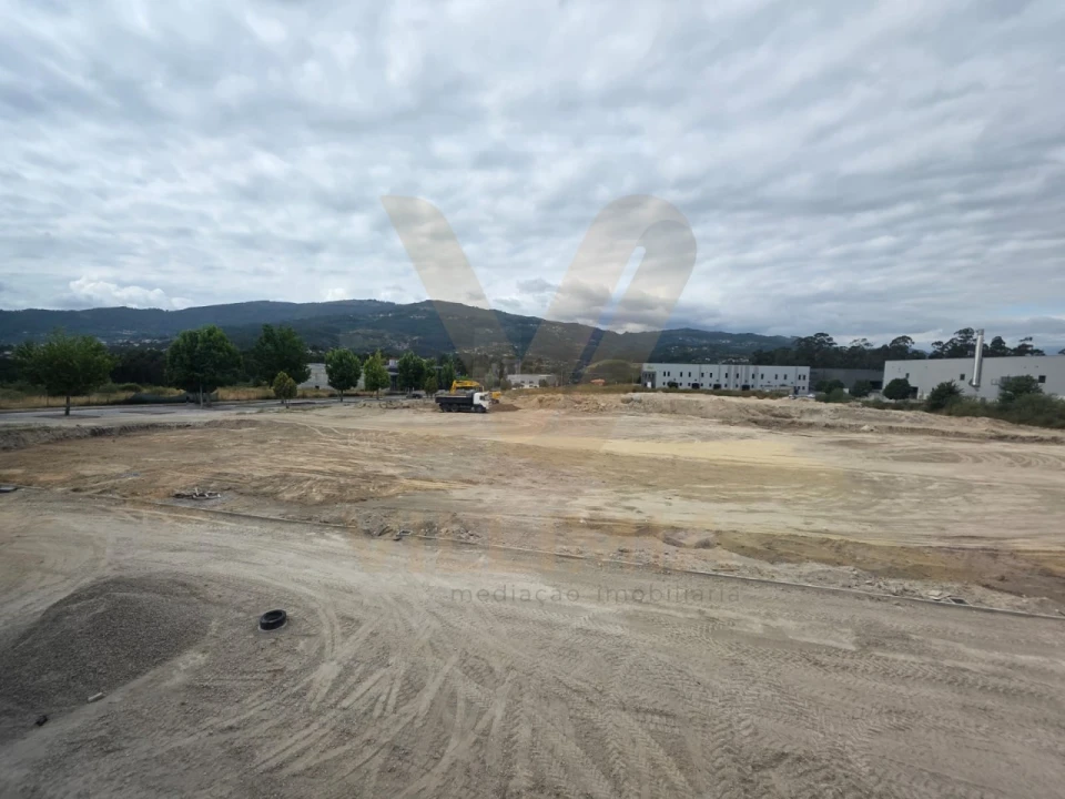 Armazém para Arrendamento em Gemieira Foto 13