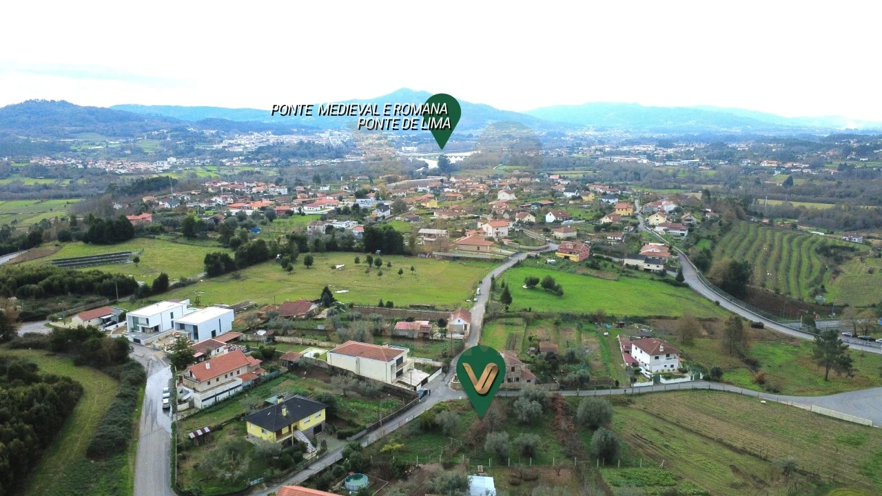 Terreno para Venda em Arcozelo Foto 3