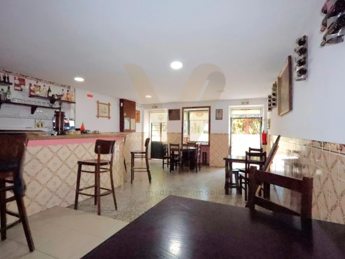 Moradia T4 para Venda em Arcozelo Foto 10